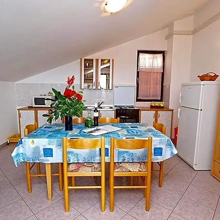 Hotel 1183 Banjole